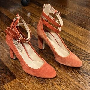 Massimo Dutti Terracotta Suede Heels